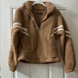 Abercrombie & Fitch quarter-zip pullover ⚡️💫